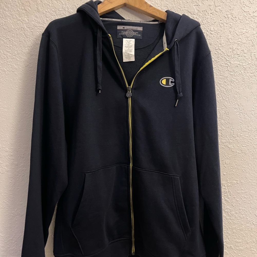 Champion, hooded sweatshirt, extra large, never worn